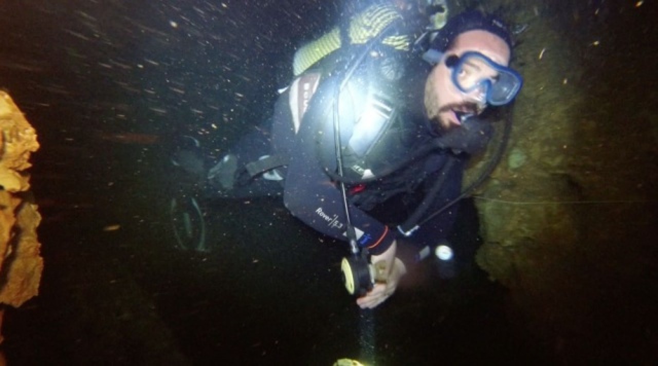 Antalyalı dalgıçlar suyun gözüne daldılar 11