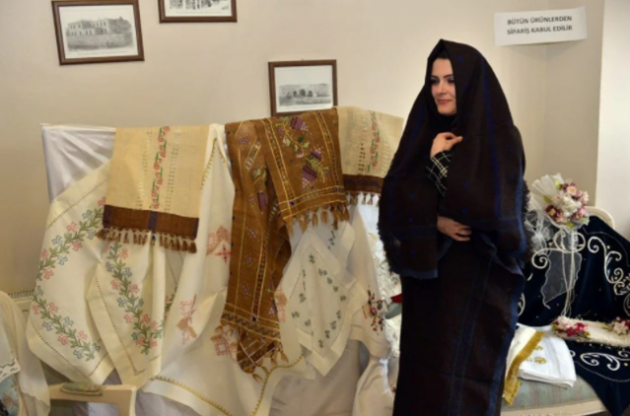 Yapımı günler sürüyor,  250 yıl dayanıyor 9