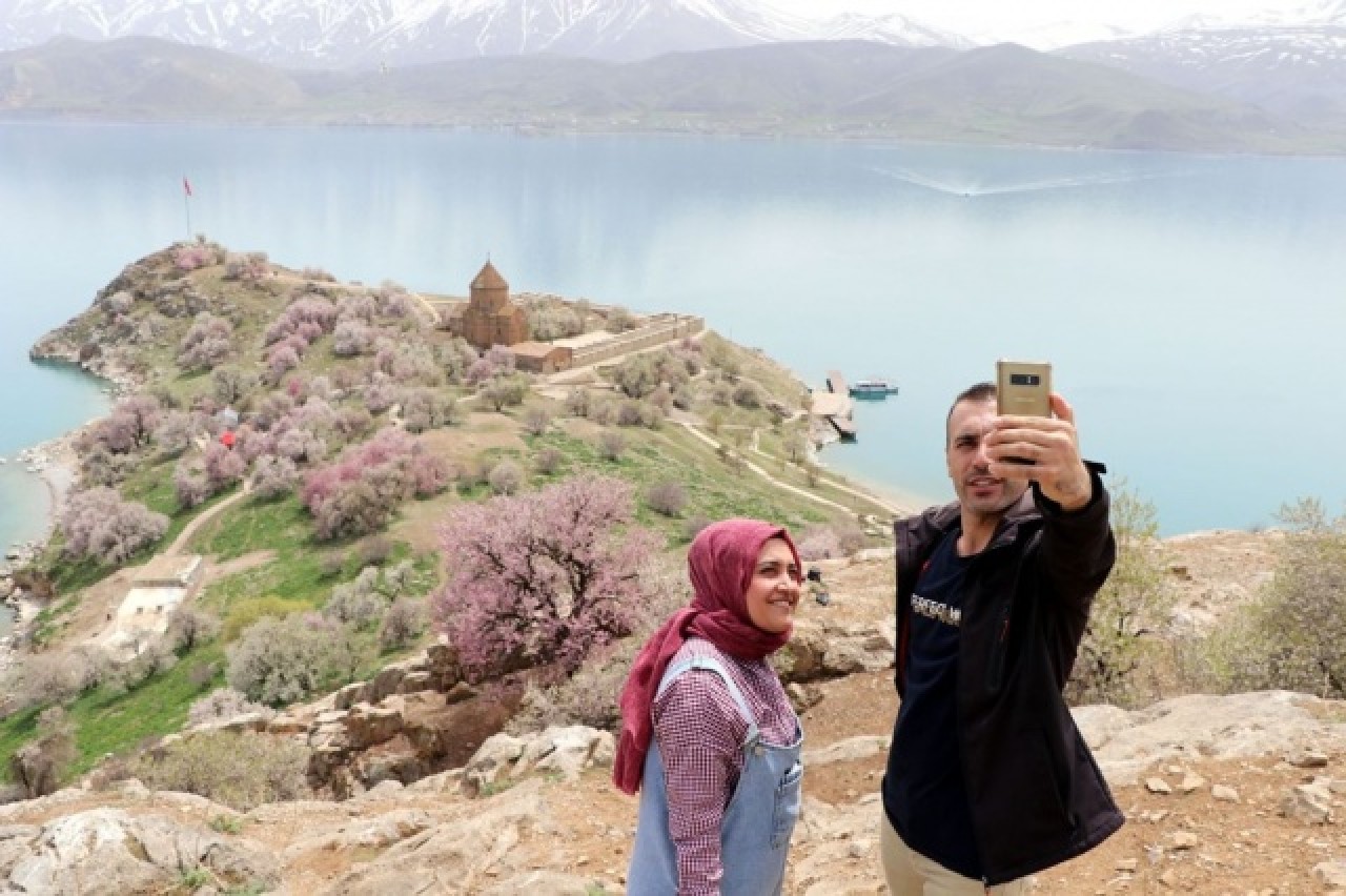Van dünyanın dört bir yanından turist bekliyor 8