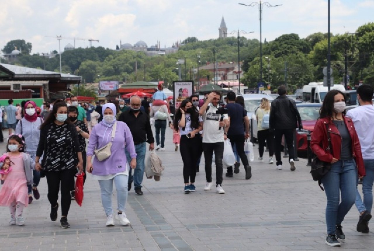 İstanbul'da kısıtlamasız ilk cumartesi 11