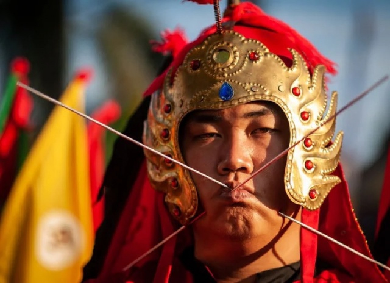 Dünyanın en korkunç festivali: Bakmak bile cesaret istiyor! 5