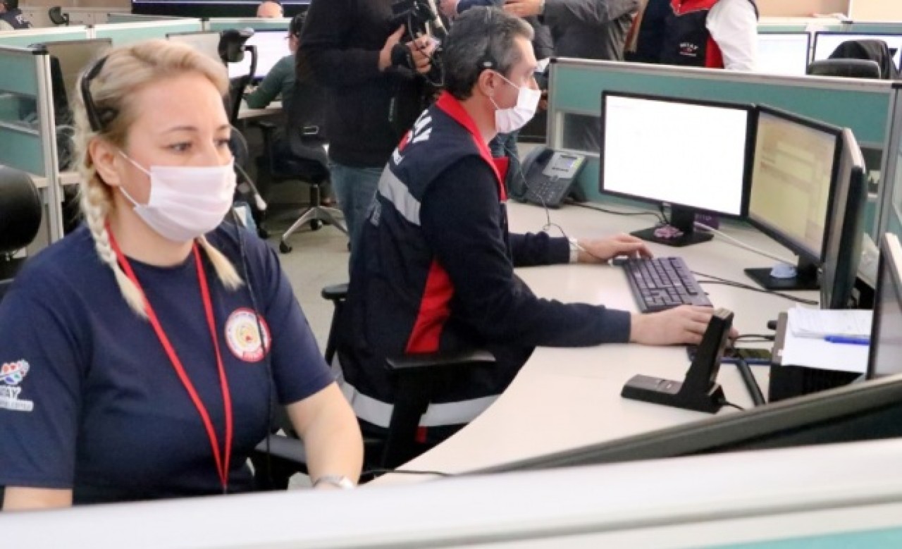 Çocuğunu uyutamayan da derdini paylaşmak isteyen de 112'yi arıyor 2