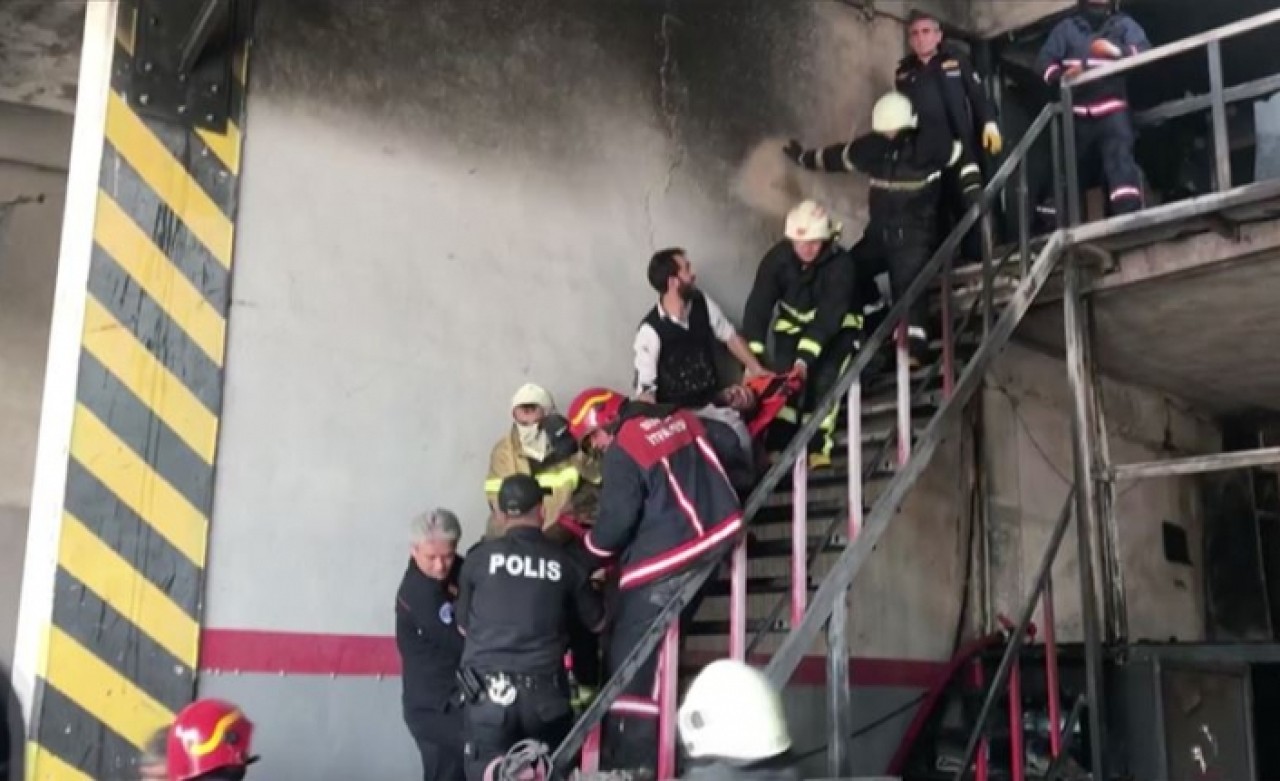 Bursa'da fabrika'da patlama! Yaralılar var
