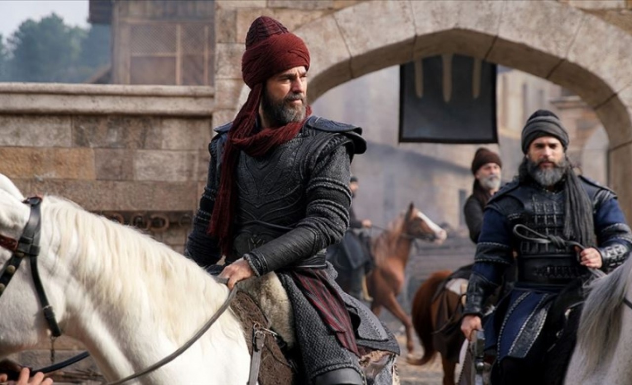 Diriliş Ertuğrul dizisinin yıldızına Kuveyt'te yoğun ilgi