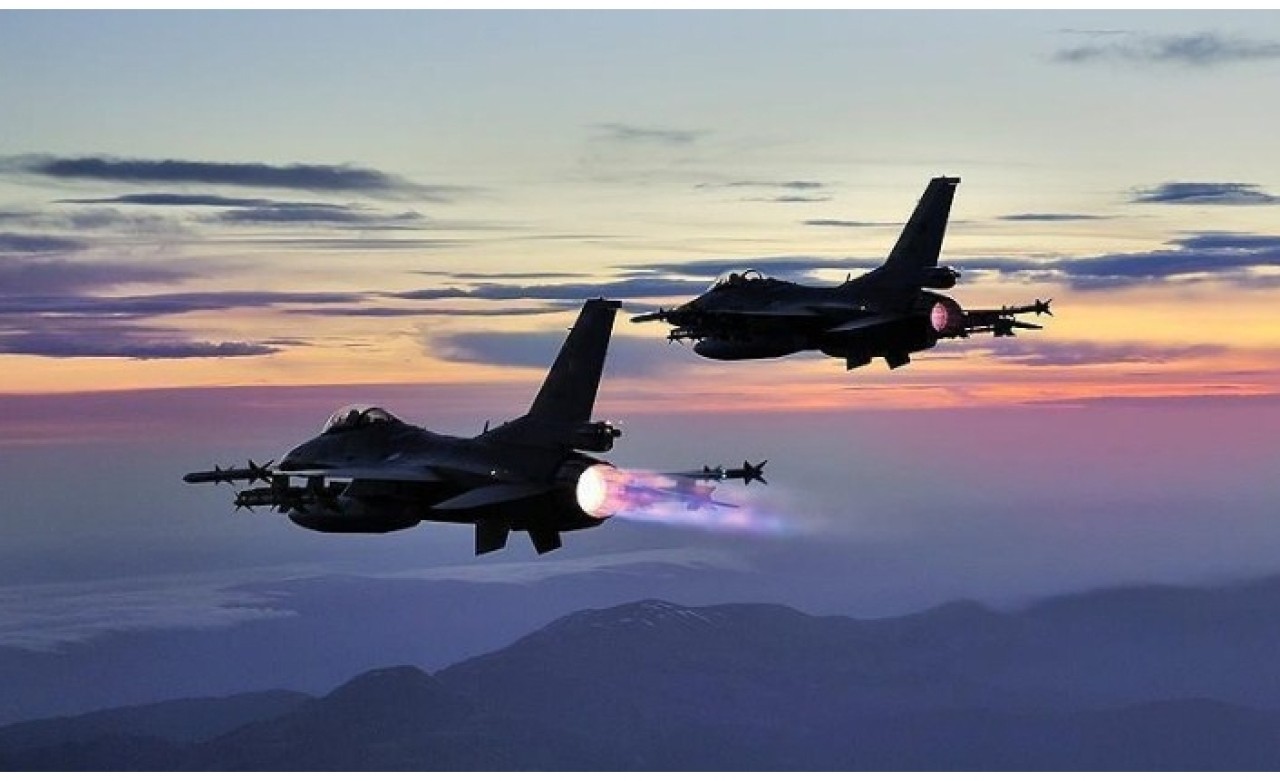 Irak'ın kuzeyine hava harekatı