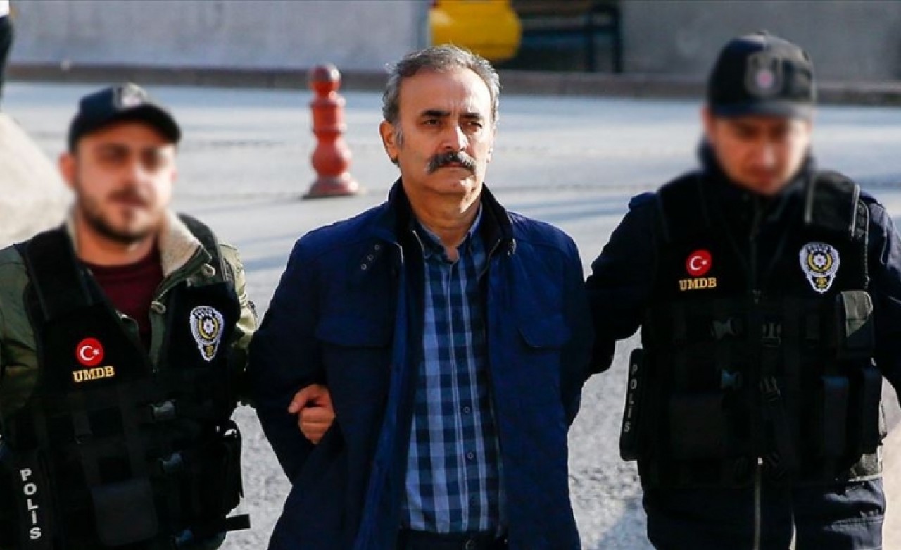 'Kozmik Oda' hakim ve savcısına FETÖ'den hapis cezası