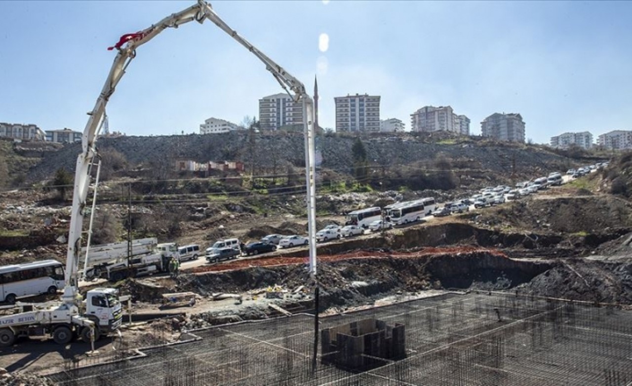 'Yılda 300 bin konutun dönüşümü sağlanacak'