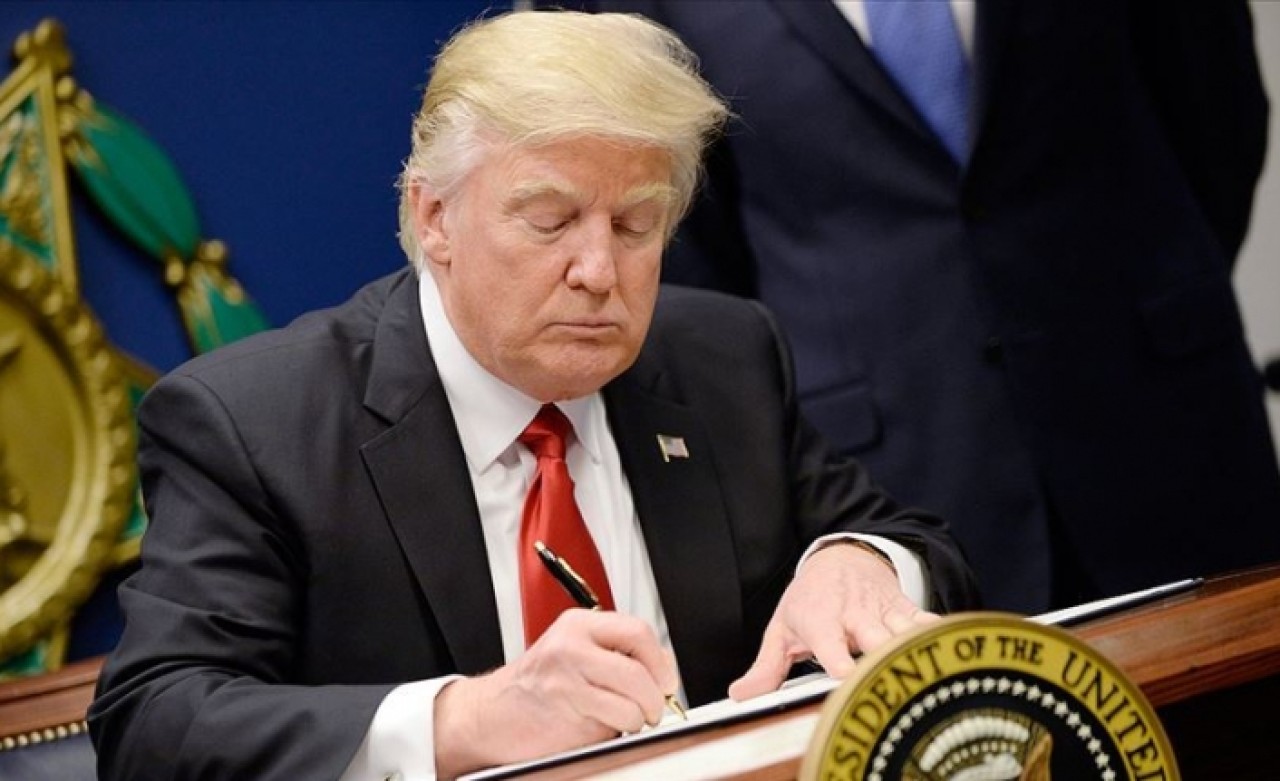 ABD Başkanı Trump İran'a yaptırımları imzaladı