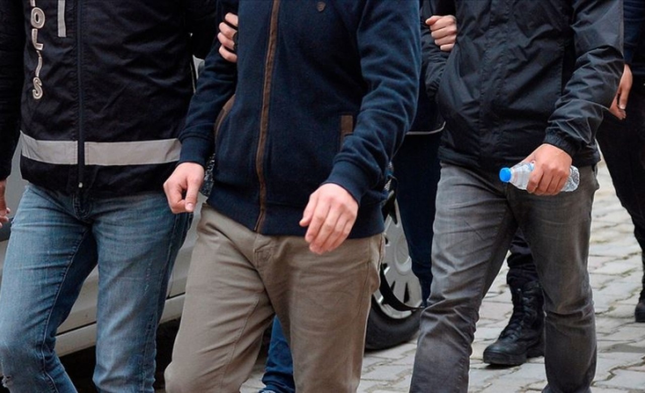 Adana'da FETÖ/PDY operasyonu: 10 gözaltı