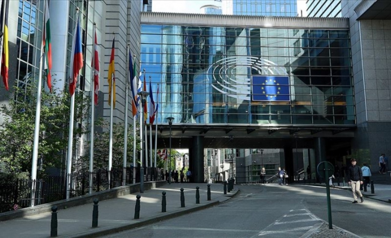 AP seçimleri öncesi Müslüman karşıtlığı yasal düzenlemelerle sistemleşti