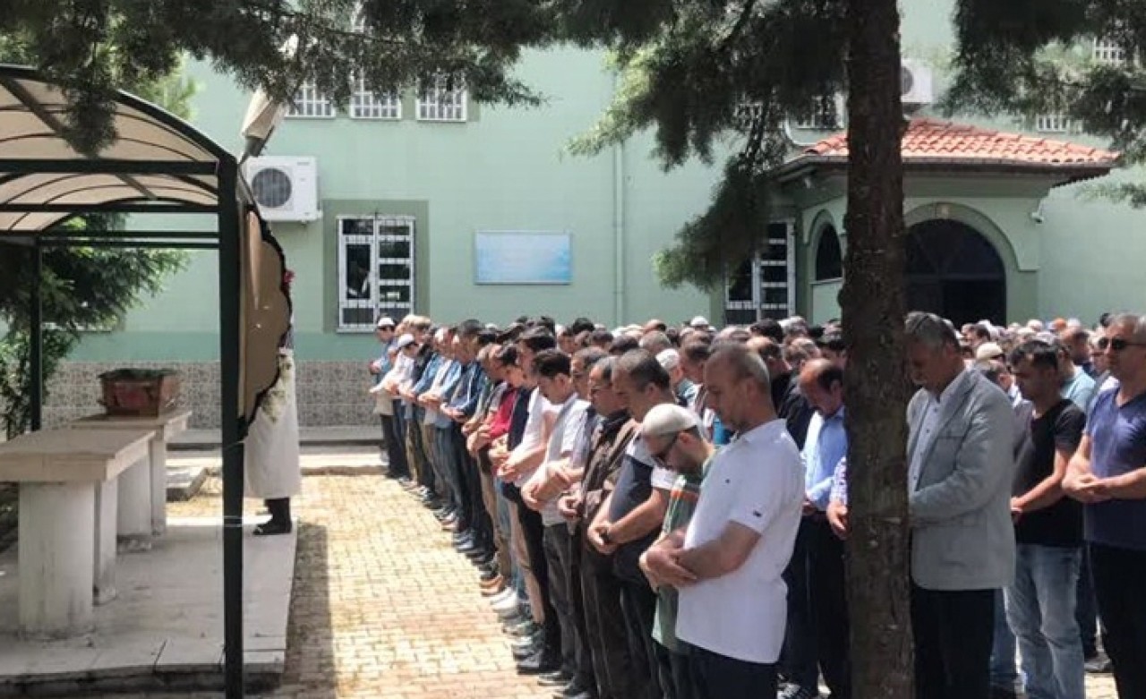 Babasının silahıyla oynayan çocuk,  5 yaşındaki kardeşini vurdu