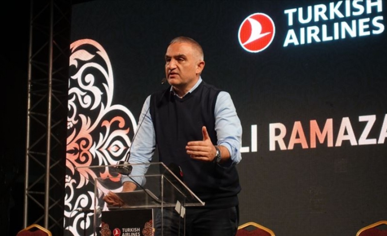Bakan Ersoy: 70 milyar dolarlık turizm gelirini hedefe koyduk