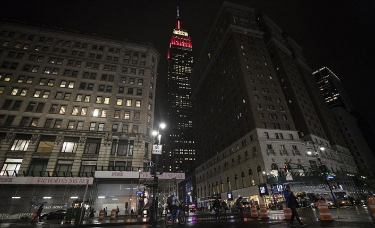 Dünyanın en ünlü binasını THY'nin sponsorluğunda koştular