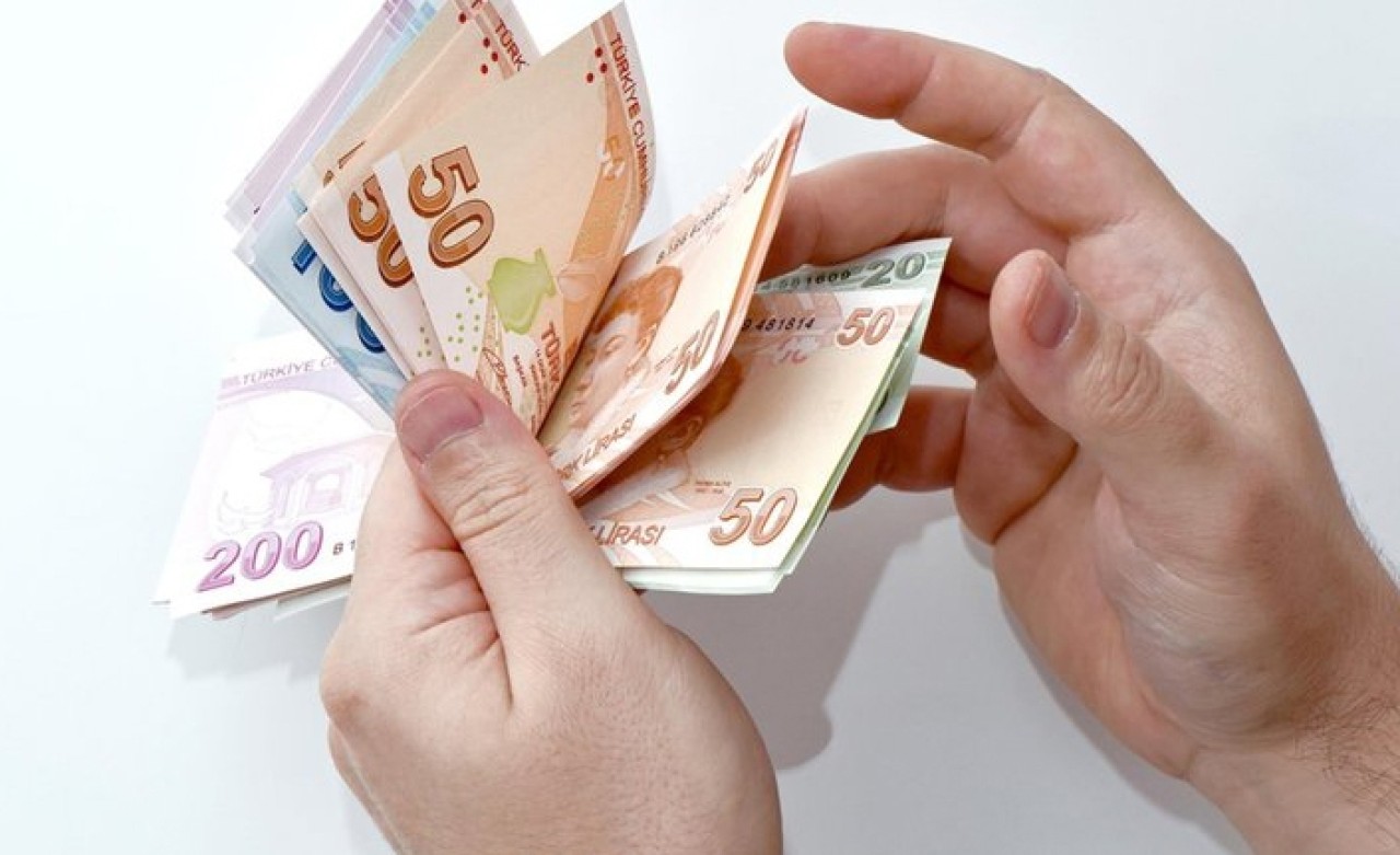 Emekliler merakla bekliyordu! Paralar 27-31 Mayıs tarihlerinde verilecek