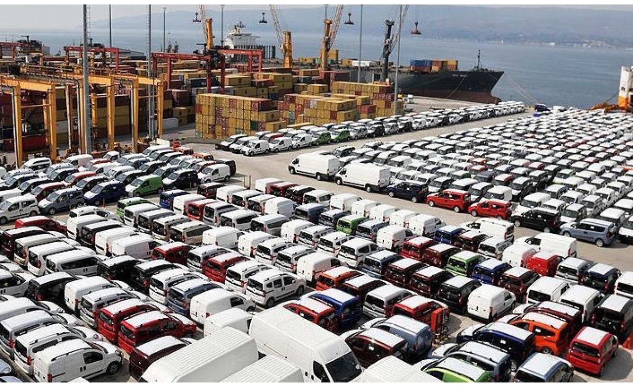 En fazla ihracat gerçekleştirilen sektör otomotiv endüstrisi oldu