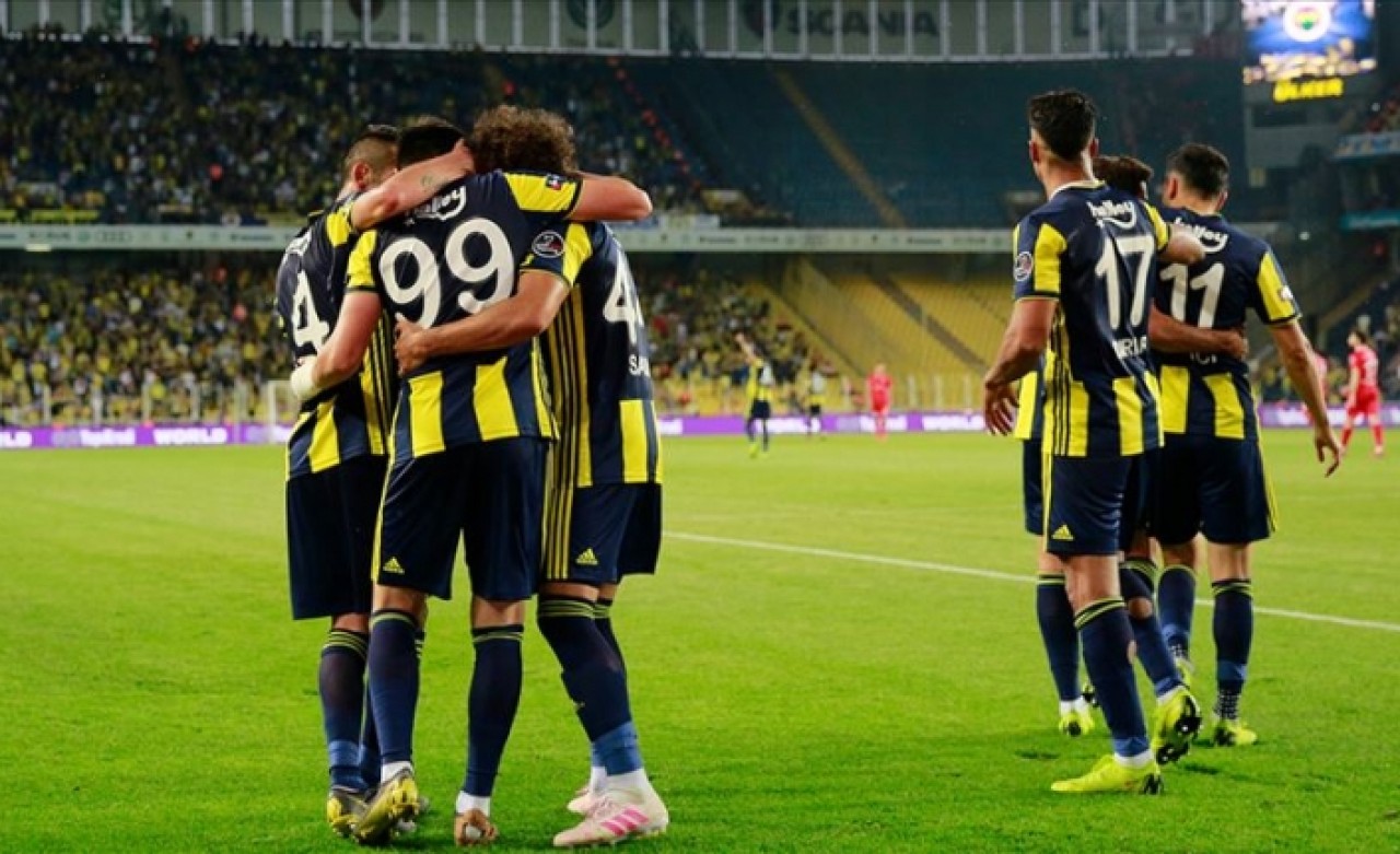 Fenerbahçe,  sezonu kötü rekorlarla bitirdi