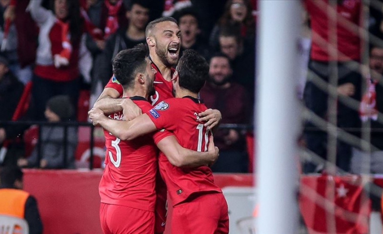 Futbolda milli mesai başlıyor