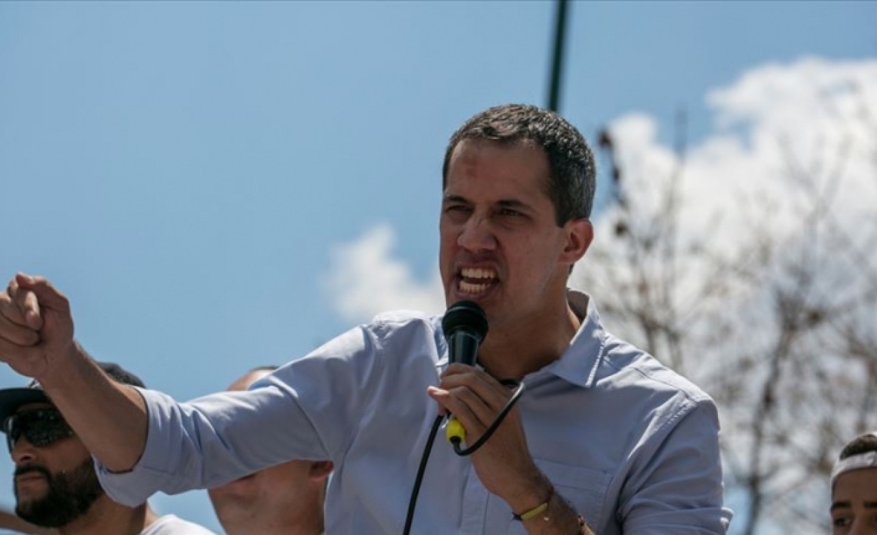 Guaido Venezuelalı muhalifleri yine sokağa çağırdı