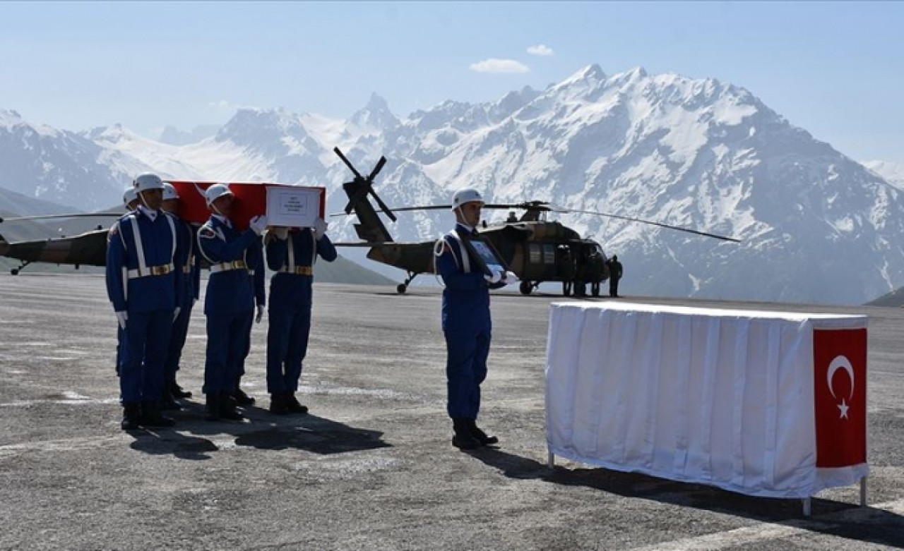 Hakkari'de şehit asker için tören düzenlendi