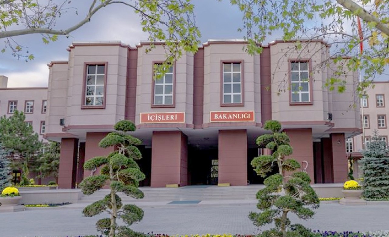 İçişleri Bakanlığından yayalara bilgisayar oyunlu anlatım