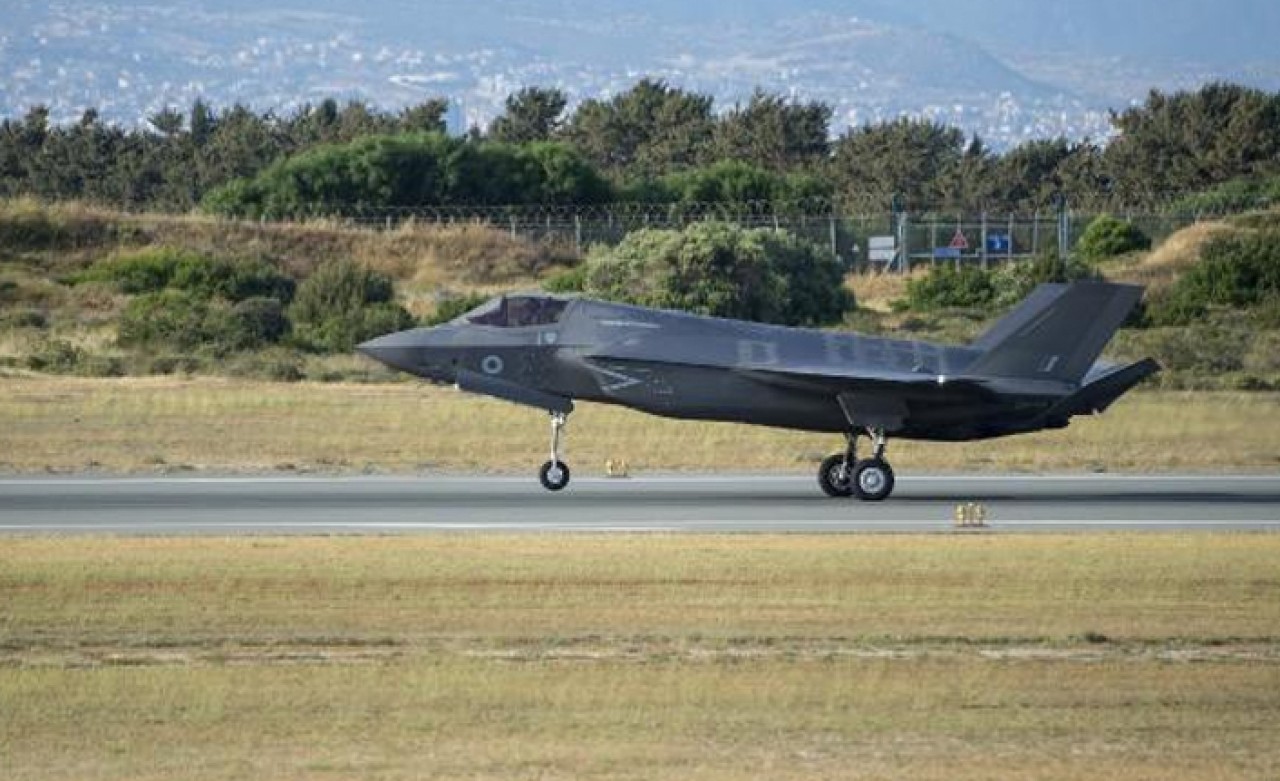 İngiltere Hava Kuvvetleri'ne ait F-35 savaş uçakları Kıbrıs’a indi