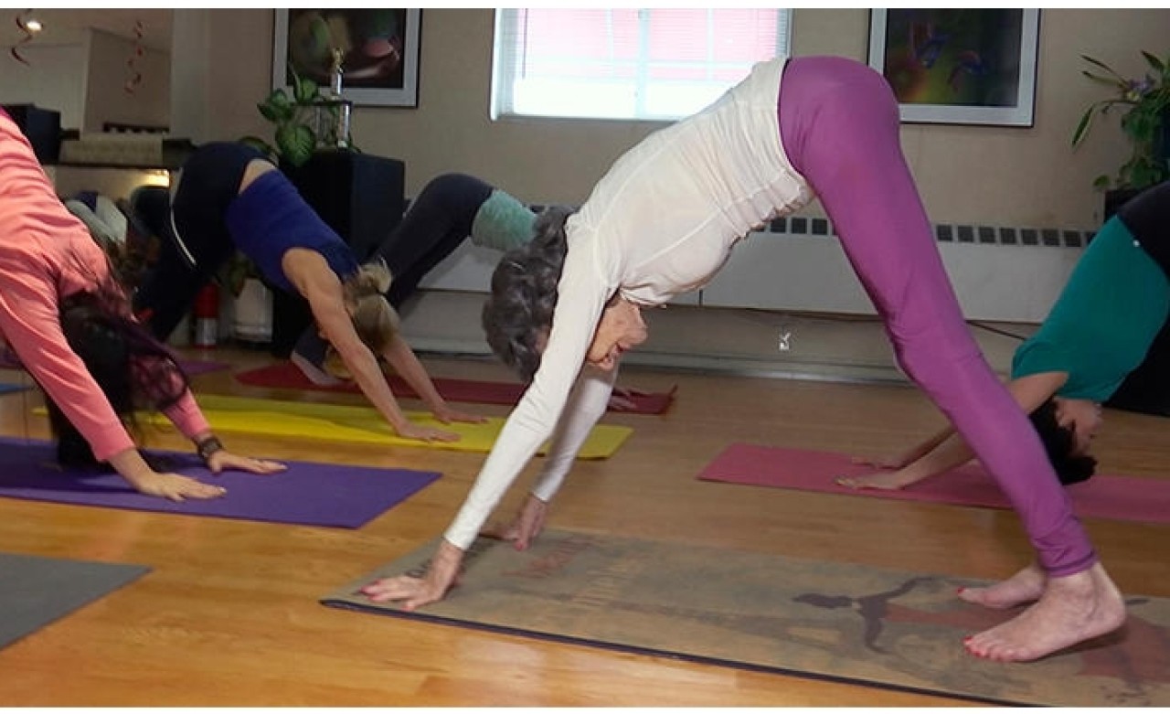 İran'da yoga yapan 30 kişi gözaltına alındı