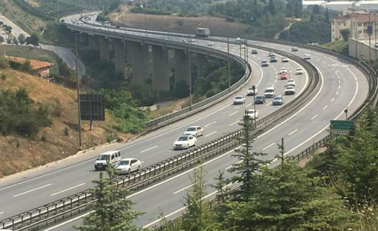 Kocaeli'de bayramda 10 kilometrede bir trafik ekibi bulunacak