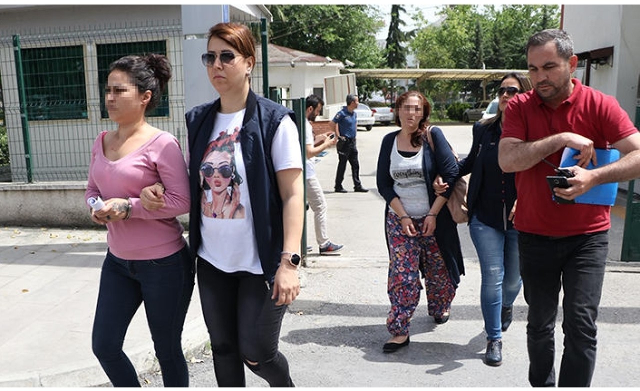 Kuyumcuyu dolandıran kadından şaşkına çeviren söz