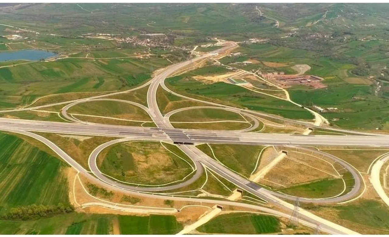 Merakla bekleniyor,  yüzde 71'i tamamlandı! Çalışmalar havadan görüntülendi