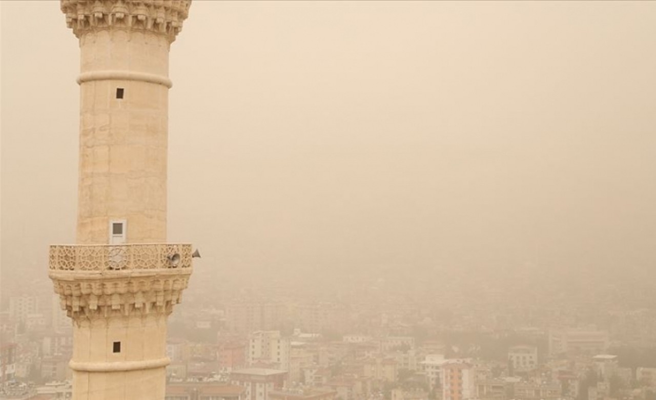 Meteorolojiden 'sağanak ve toz taşınımı' uyarısı