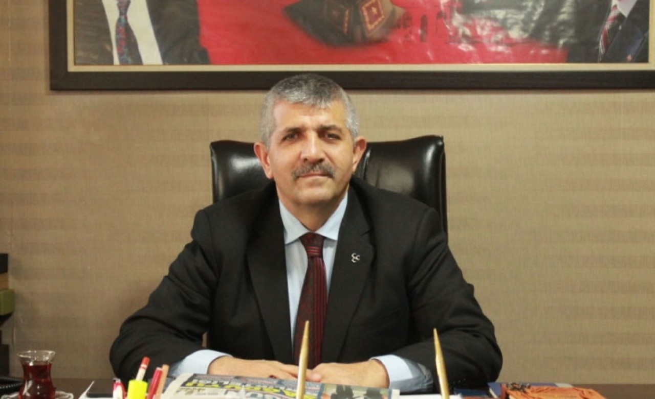 MHP'li Şahin'den Cem Yılmaz'a: Filmlerini seyrettim,  hiçbir şey anlamıyorum