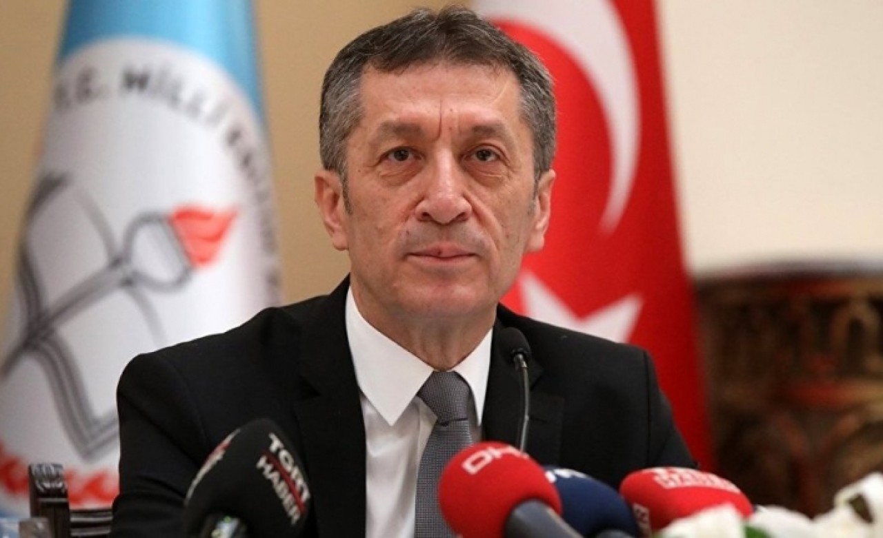 Milli Eğitim Bakanı Selçuk açıkladı! Okullara yeni tatil düzeni...