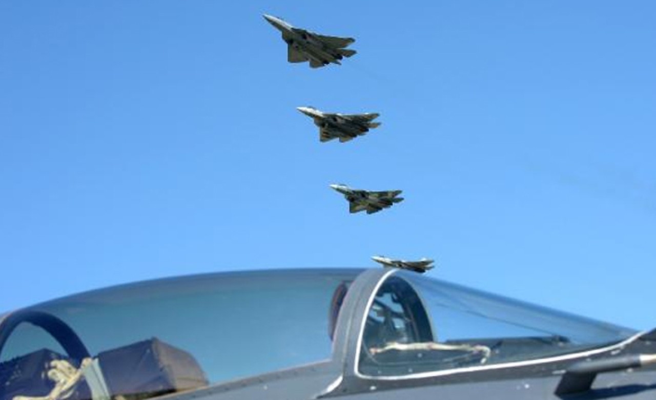 Putin’e Hipersonik Kinjal füzesiyle donatılan MiG-31 uçağı tanıtıldı