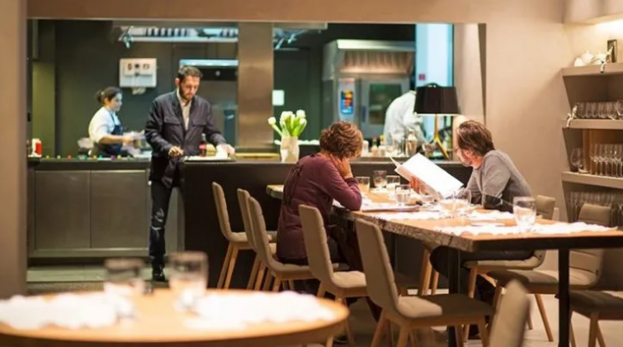 Restoranlardaki menülerde enfeksiyon riski