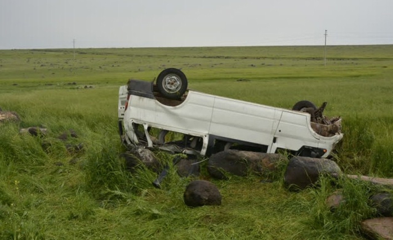 Şanlıurfa'da yolcu minibüsü devrildi: Çok sayıda yaralı