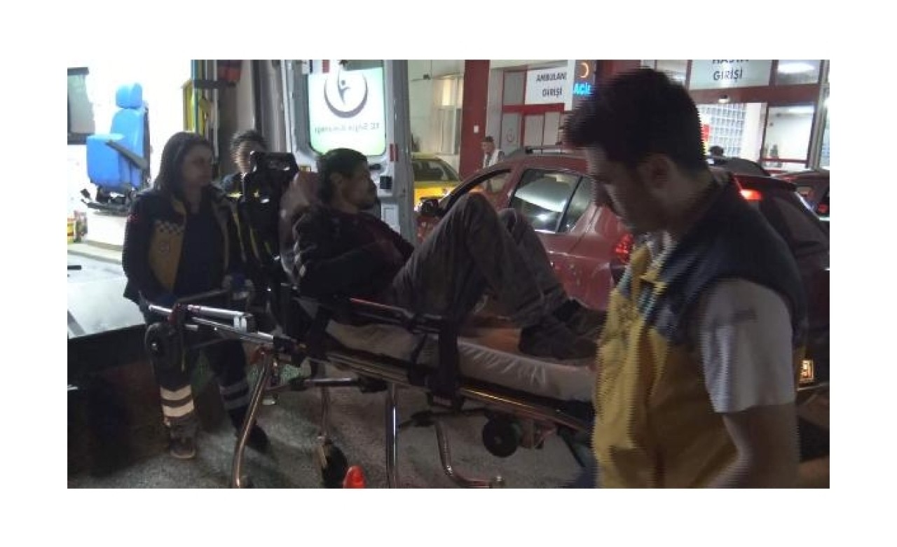 Sigara vermeyen arkadaşını bıçakladı