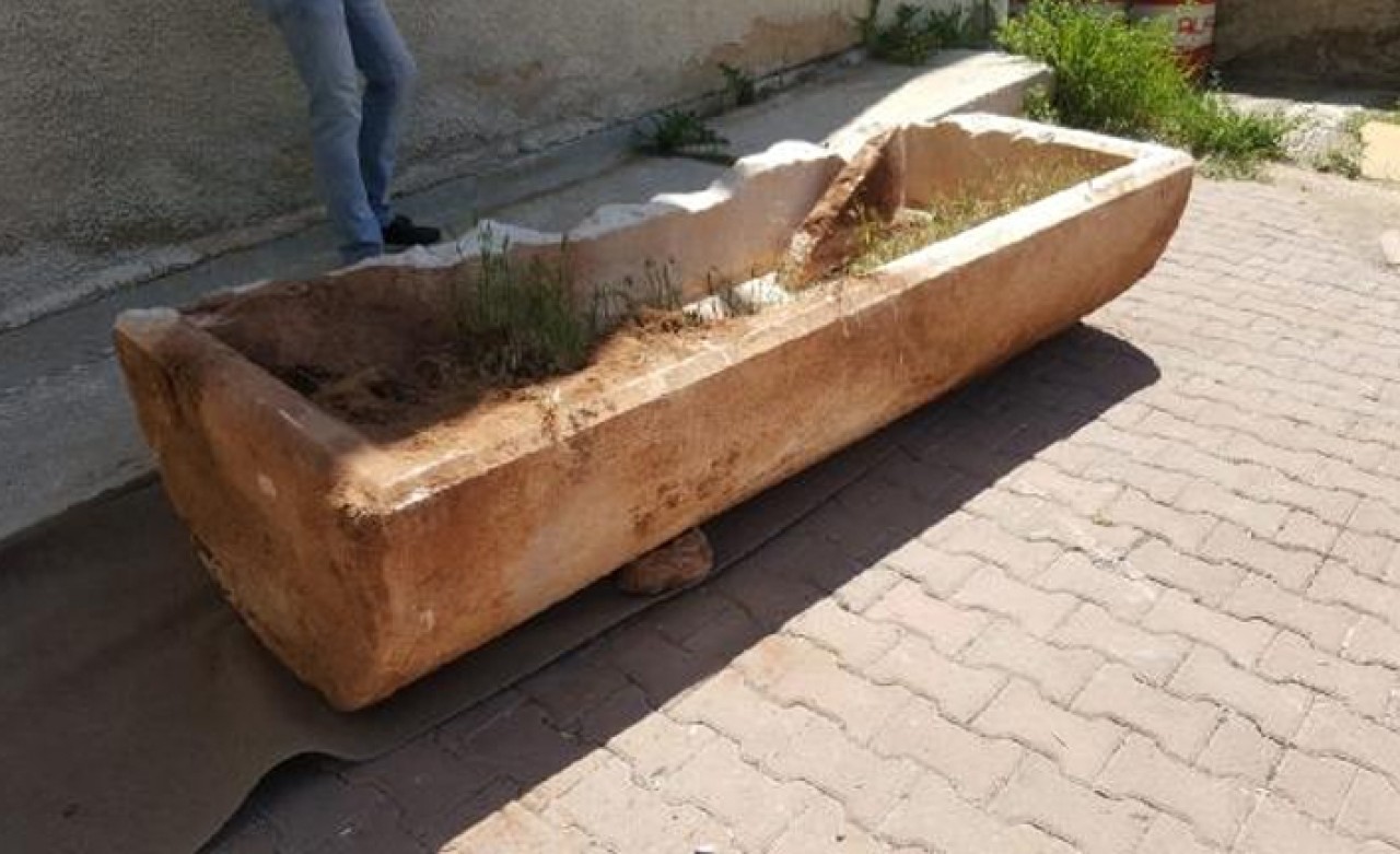 Tarlasını sürerken buldu! Roma dönemine ait...