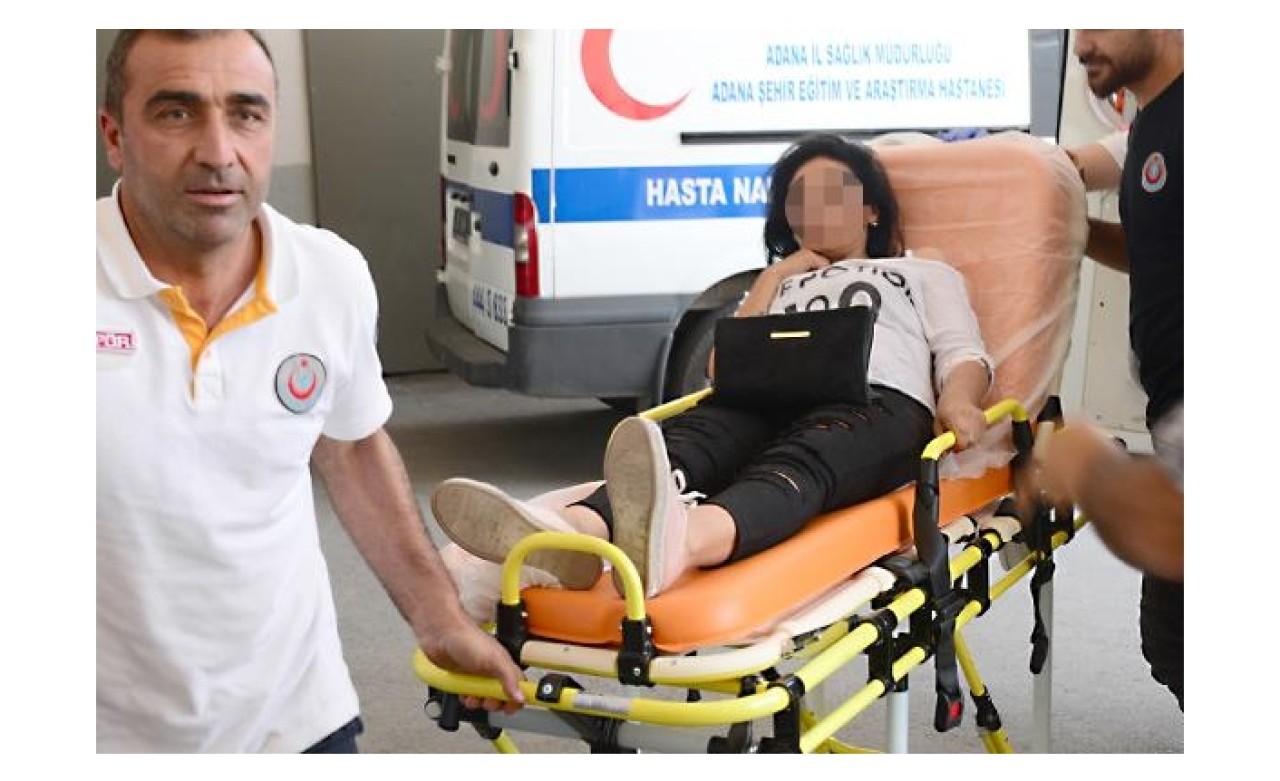 Tartıştığı hamile eşini otomobilden attı