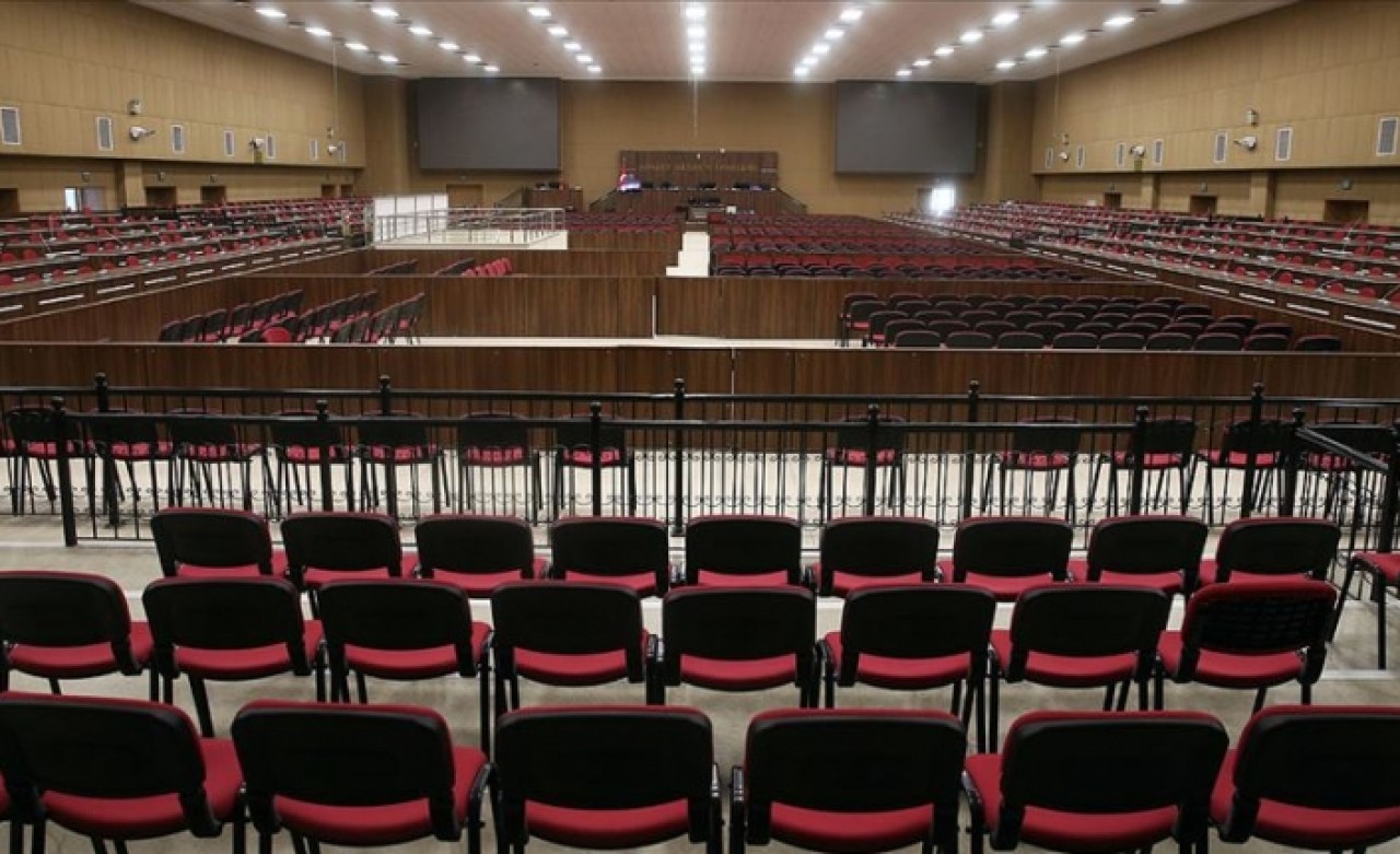 Terör örgütü çöküşünü durdurmak için gençlere yönelmiş