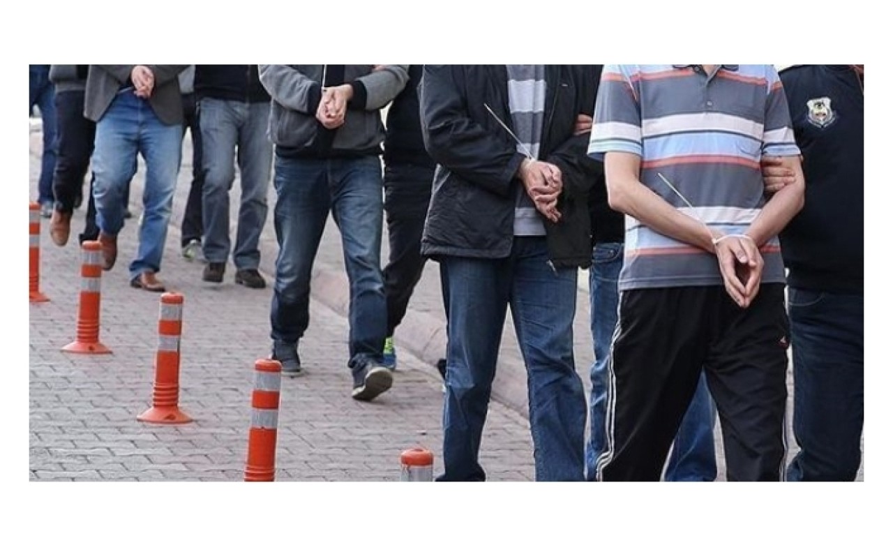 Toplantı yapan FETÖ'cülere baskın: 17 gözaltı