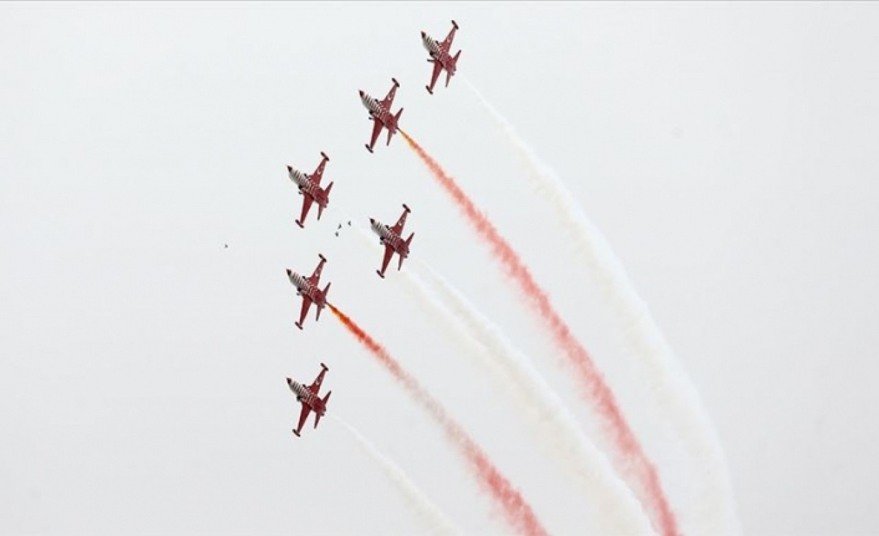 Türk Yıldızları'nın Samsun'da yapacağı uçuş iptal edildi