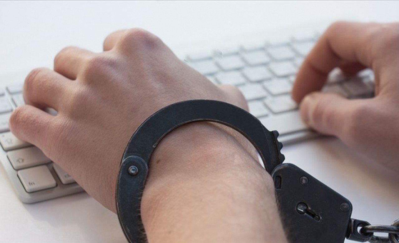 Uyuşturucuyu 'sanal ortamda' özendirenlere yakın takip