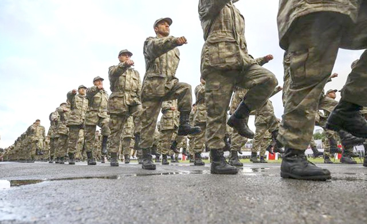 Yeni askerlik sisteminin yasalaşacağı tarih belli oldu
