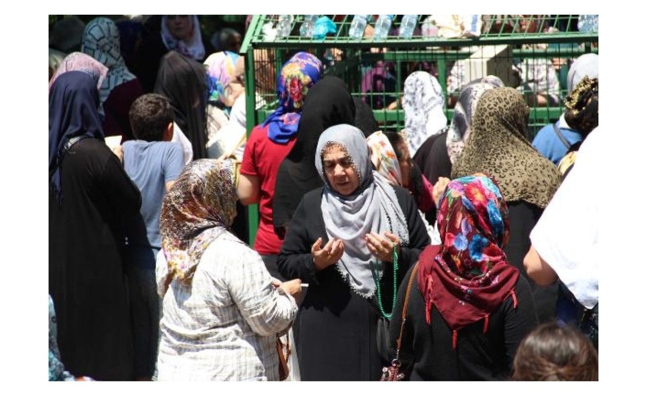 Zuhuratbaba'da LGS duası