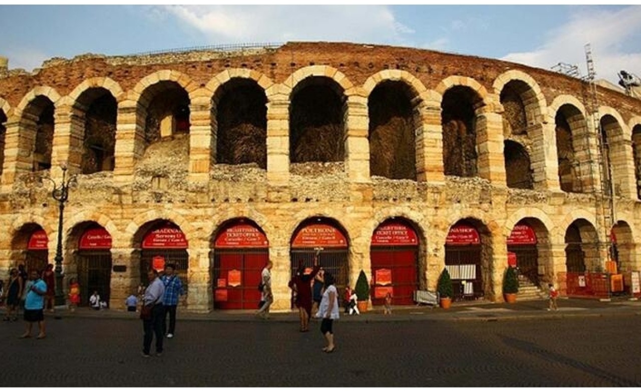 AB'den İtalya'ya disiplin süreci