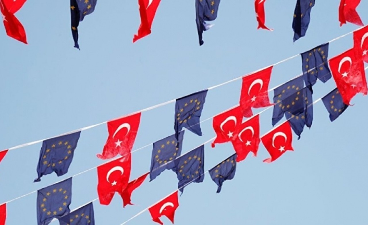 AB'ye 'Türkiye ile işbirliğine son ver' çağrısı