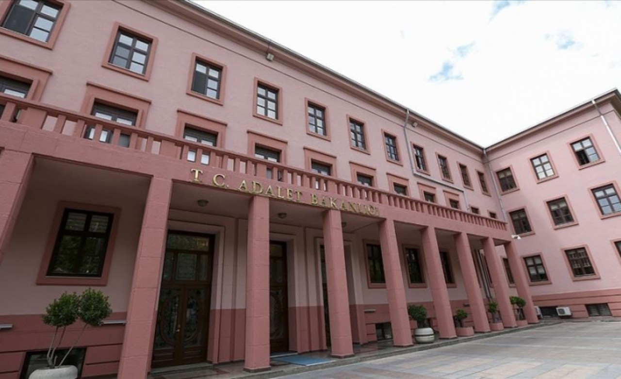 Adalet Bakanlığı bu yıl 12 bin 713 personel alacak