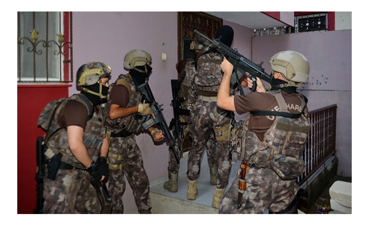 Adana'da uyuşturucu operasyonu: 58 gözaltı kararı