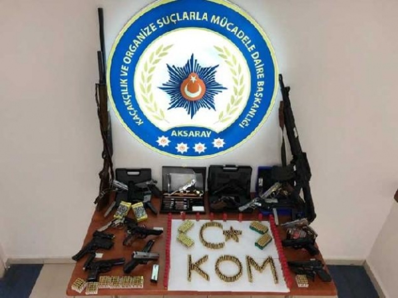 Aksaray'da silah kaçaklığı operasyonu: 10 gözaltı 