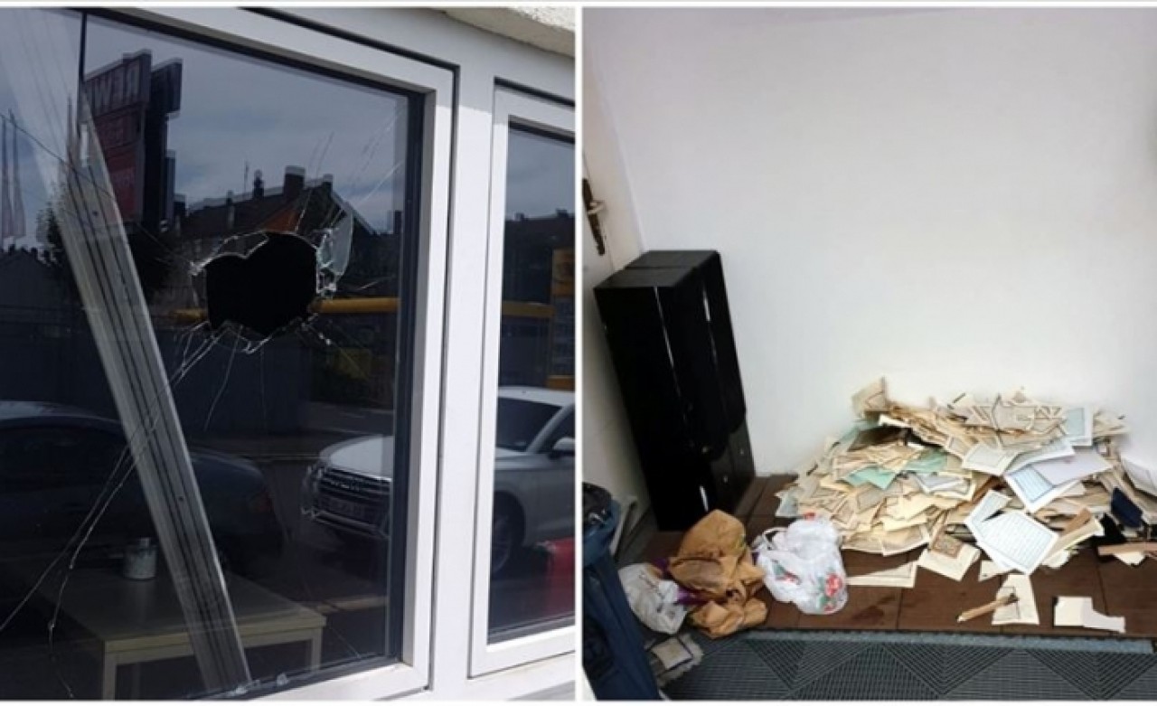 Almanya'da iki farklı camiye saldırı düzenlendi